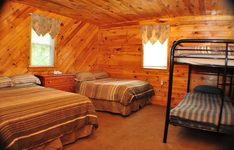Valley Brook Inn and Cottages - Wurtsboro, NY