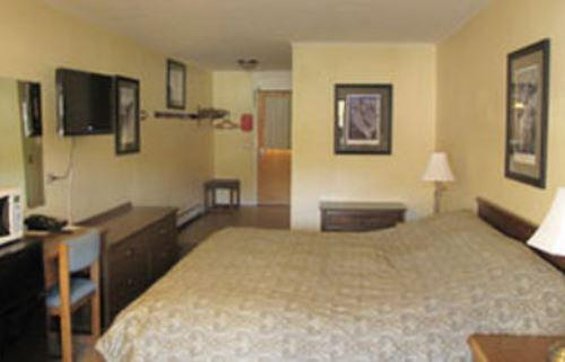 Yodeler Motel - Red Lodge, MT