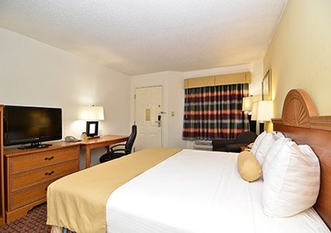 Best Western Bennettsville Inn - Bennettsville, SC