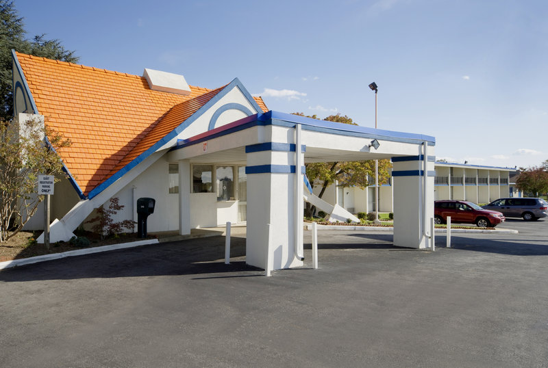 Americas Best Value Inn - Madison Heights, VA