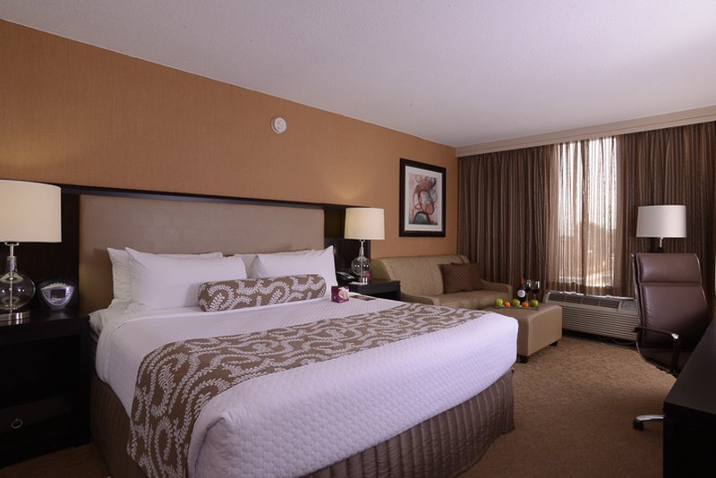 Crowne Plaza GREENVILLE-I-385-ROPER MTN RD - Greenville, SC