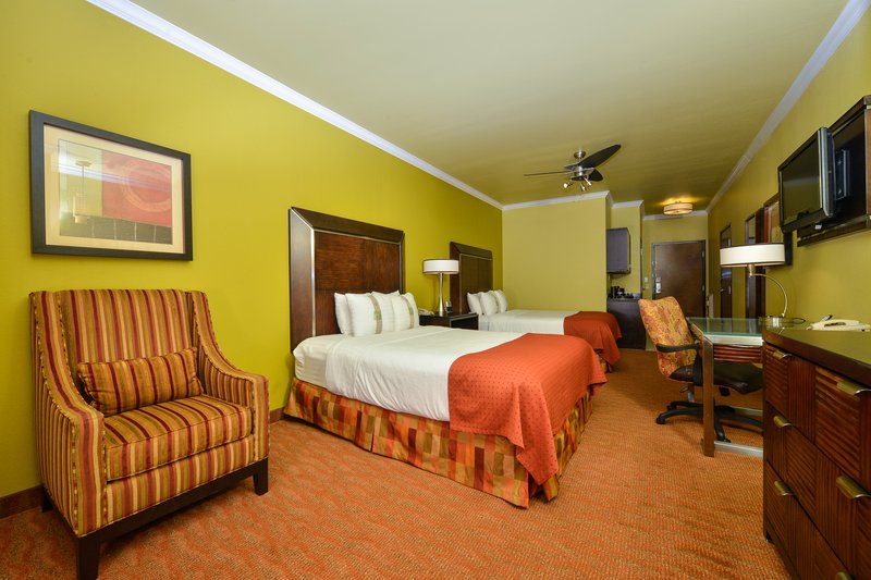 Holiday Inn & Suites - McKinney, TX