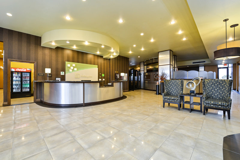 Holiday Inn & Suites - McKinney, TX