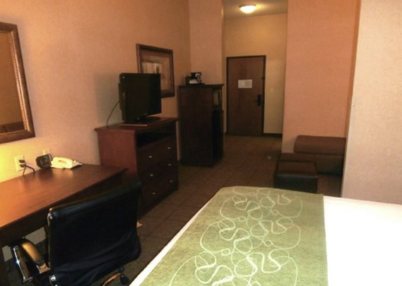 Comfort Suites-Columbia University - Columbia, MO