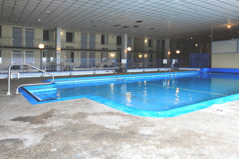 Americas Best Value Inn - Newton, IA