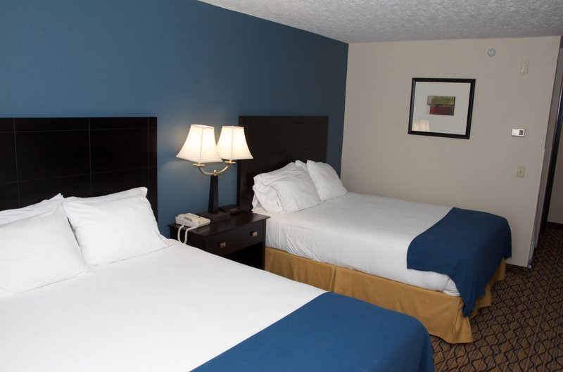 Holiday Inn Express & Suites CADILLAC - Harrietta, MI