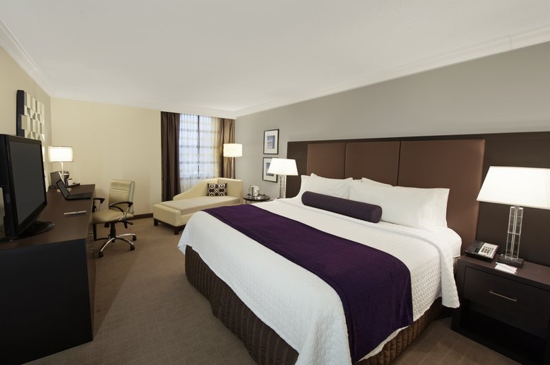 Crowne Plaza of Suffern - Suffern, NY