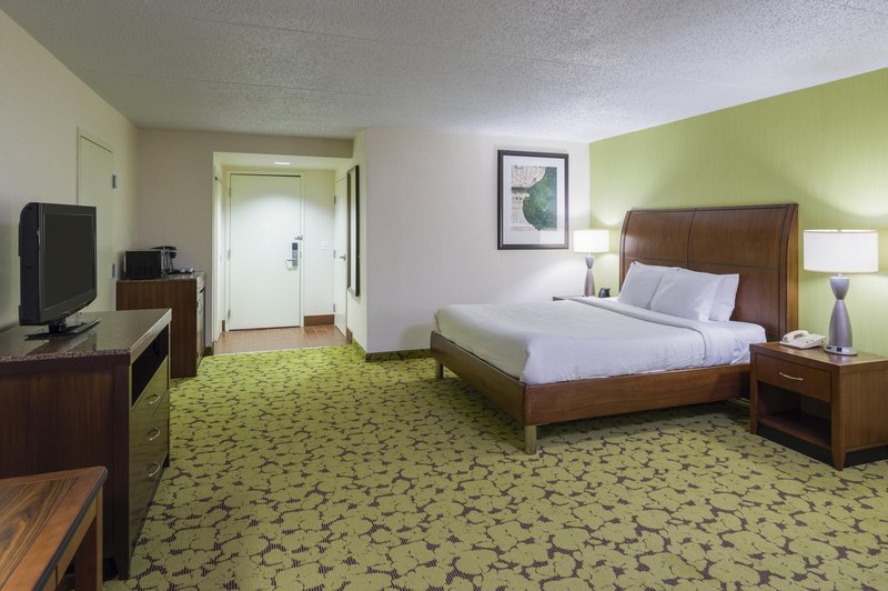 Hilton Garden Inn Edison/Raritan Center - Edison, NJ