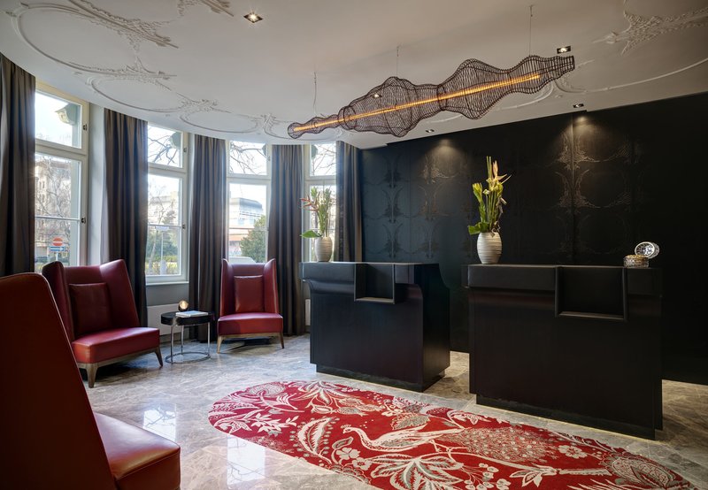 Hotel Am Steinplatz, Autograph Collection® Berlin Reception Desk
