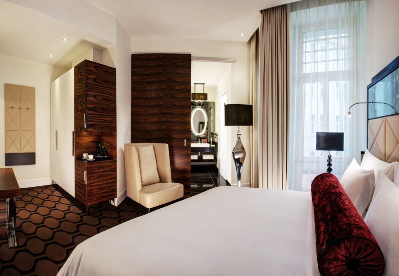 Hotel Am Steinplatz, Autograph Collection® Berlin King Deluxe Room