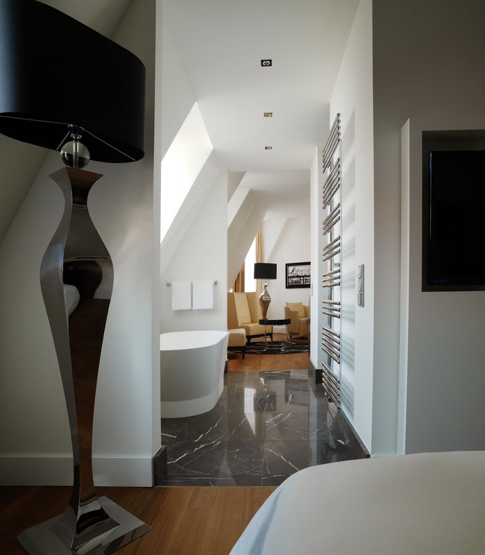 Hotel Am Steinplatz, Autograph Collection® Berlin Junior Suite Bathroom