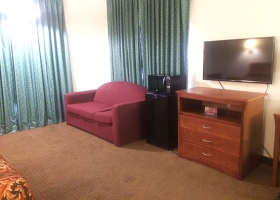 Econo Lodge - Riverside, CA