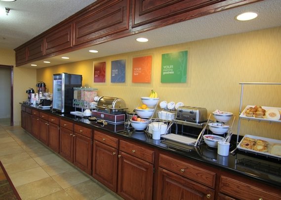 Holiday Inn Express - Uniondale, IN