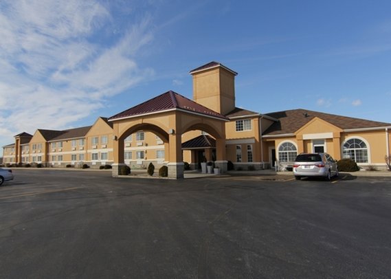 Holiday Inn Express - Uniondale, IN