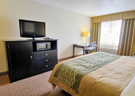 Holiday Inn Express - Uniondale, IN