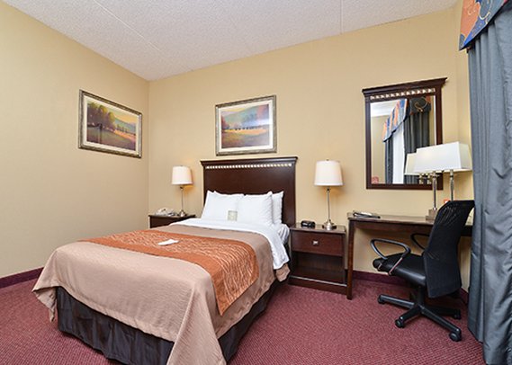 Comfort Inn - New Stanton, PA