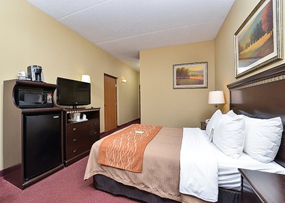Comfort Inn - New Stanton, PA