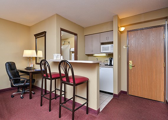 Comfort Inn - New Stanton, PA