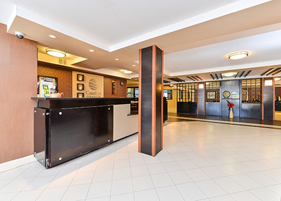 Comfort Inn And Suites - Eatontown, NJ