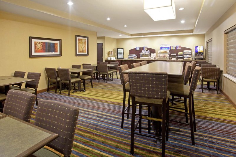 Holiday Inn Express CHARLESTON-KANAWHA CITY - Charleston, WV