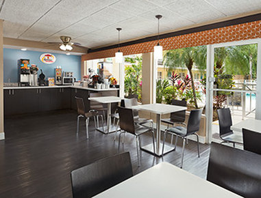 Ramada Limited - Ellenton, FL