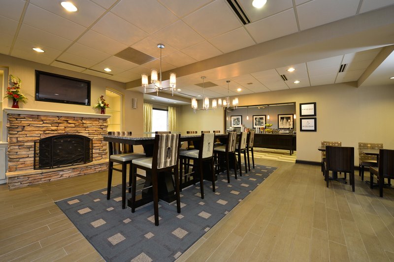 Hampton Inn-Cortland - Cortland, NY