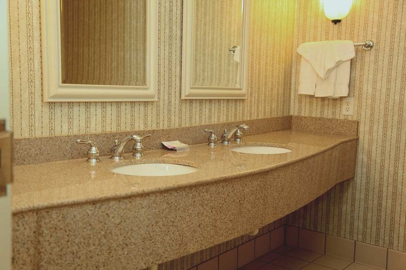 Hilton Garden Inn - Fort Wayne, IN