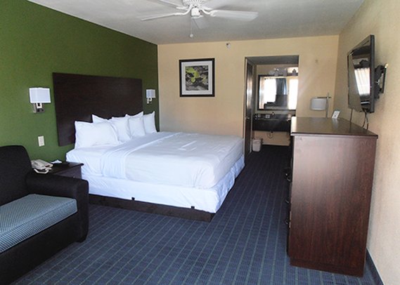 Quality Inn - Needles, CA