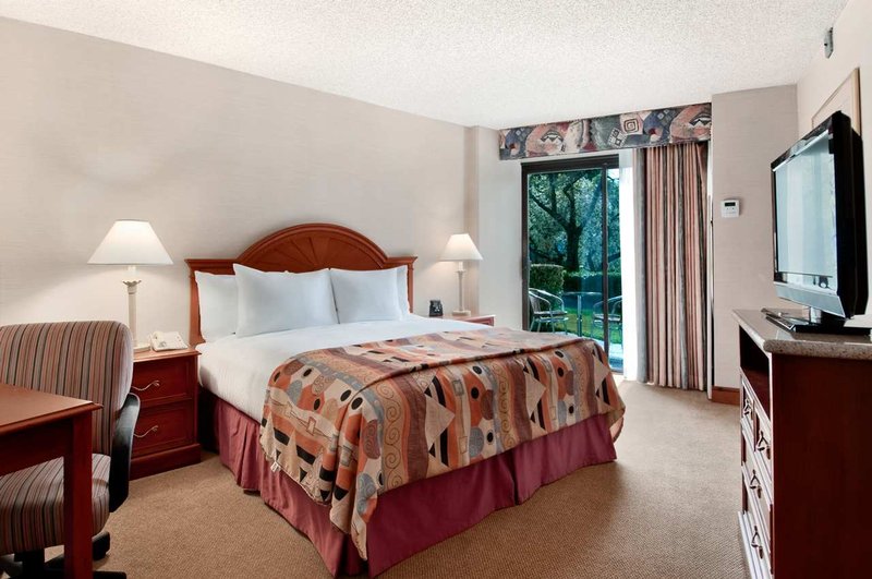 Doubletree By Hilton Hotel Pleasanton At The Club - Pleasanton, CA