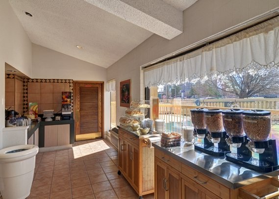 Carmel Mission Inn, an Ascend Hotel Collection Member - Carmel, CA
