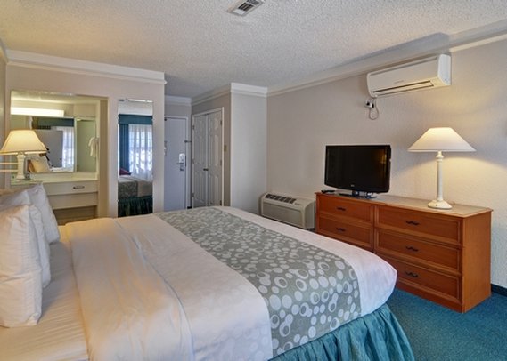Carmel Mission Inn, an Ascend Hotel Collection Member - Carmel, CA