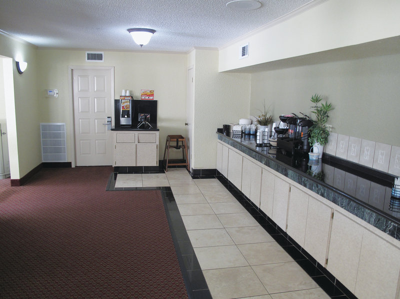 Baymont By Wyndham Texarkana - Texarkana, AR