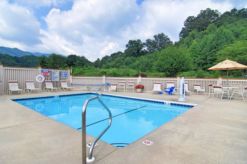 Best Western Smokey Mountain Inn - Waynesville, NC