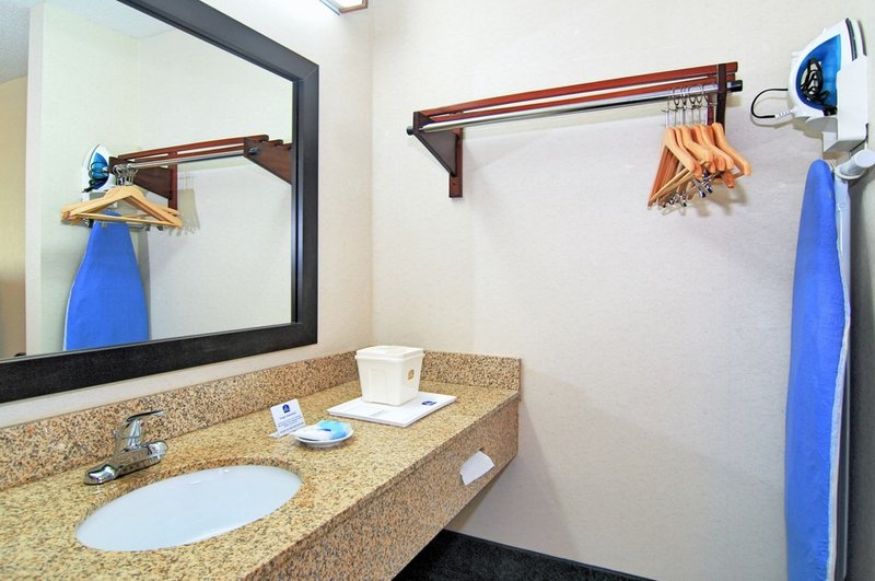 Best Western Smokey Mountain Inn - Waynesville, NC