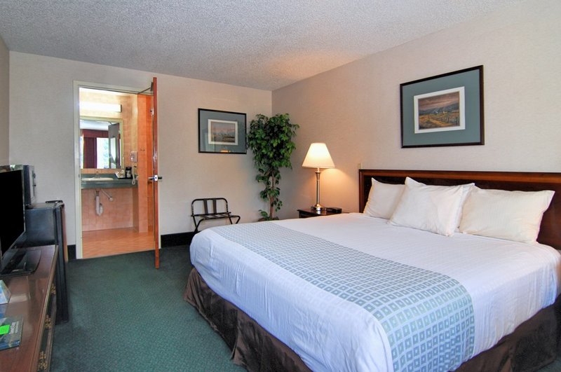 Best Western Smokey Mountain Inn - Waynesville, NC
