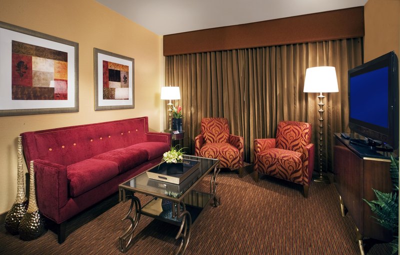 Embassy Suites Loveland Hotel, Spa & Conference Center - Loveland, CO
