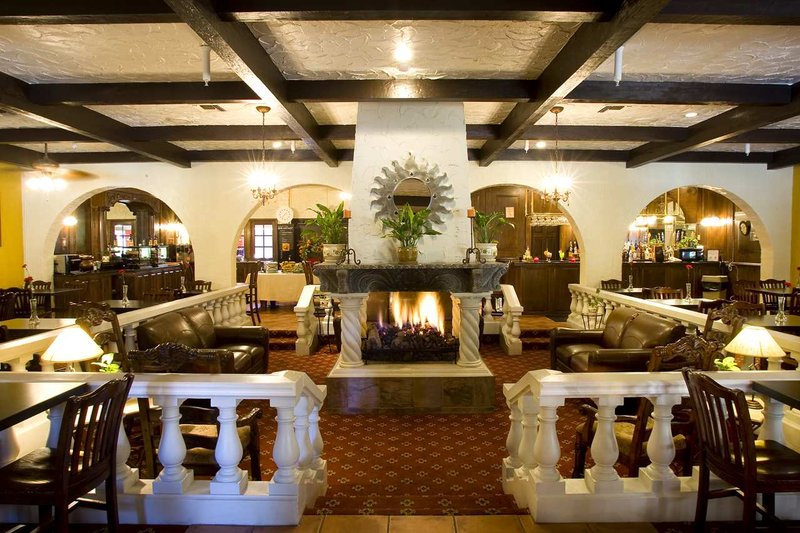 Doubletree Suites By Hilton Hotel Tucson-Williams Center - Tucson, AZ
