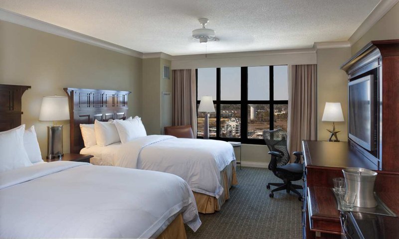 Hilton Virginia Beach Oceanfront - Virginia Beach, VA