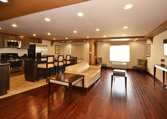 Clarion Inn Elmhurst - Oakbrook - Elmhurst, IL