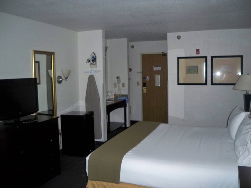 Holiday Inn Express - Rockford, OH