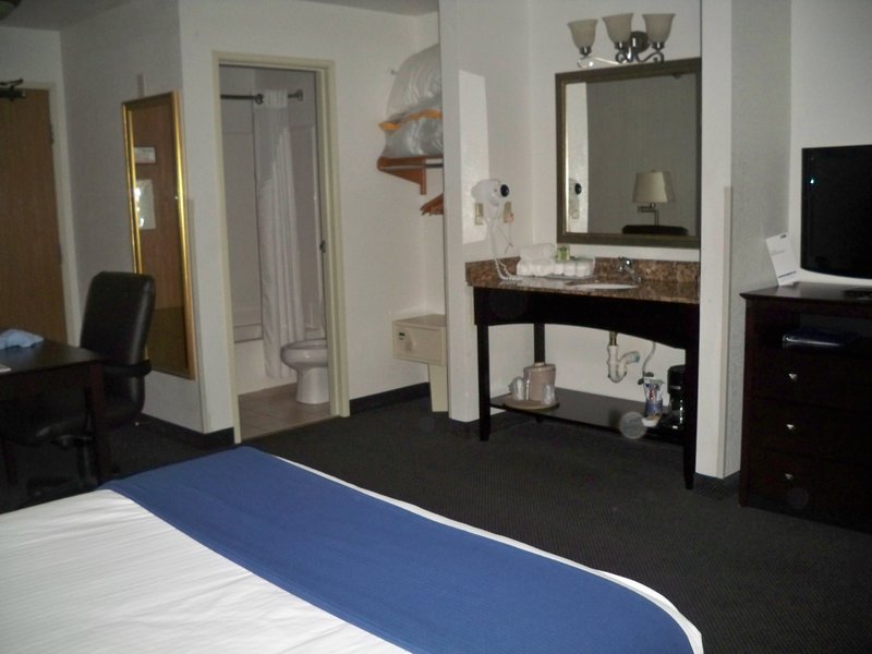 Holiday Inn Express - Rockford, OH