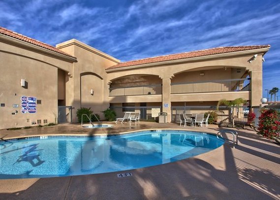 Clarion Inn - Blythe, CA