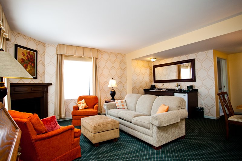 Landmark Inn - Marquette, MI