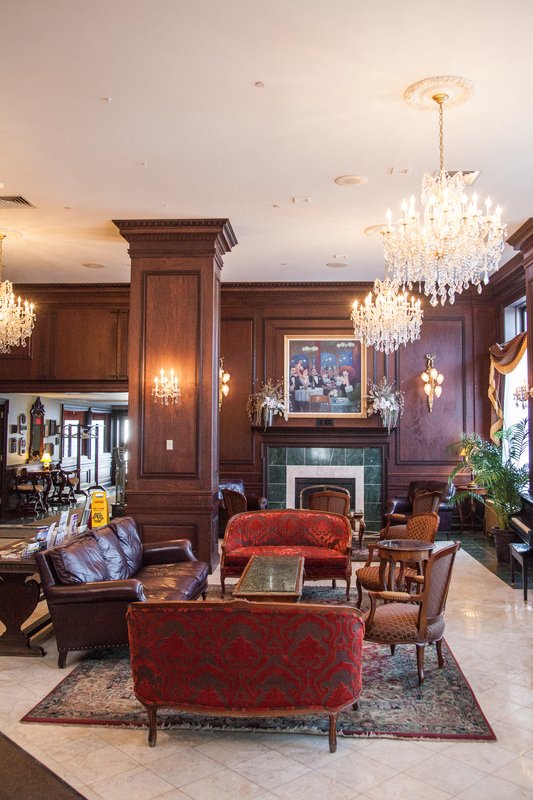 Landmark Inn - Marquette, MI