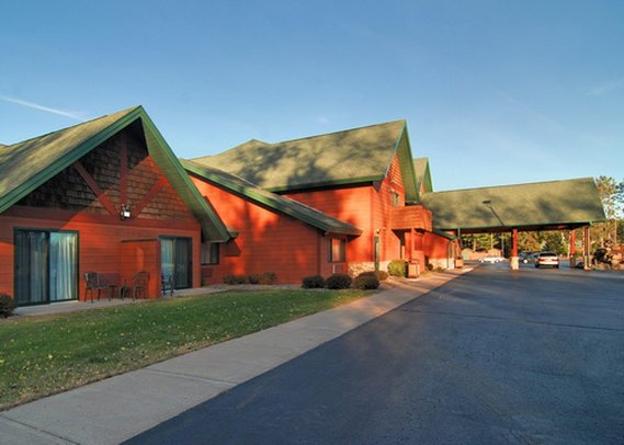 Comfort Suites - Hayward, WI