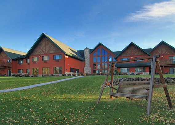 Comfort Suites - Hayward, WI