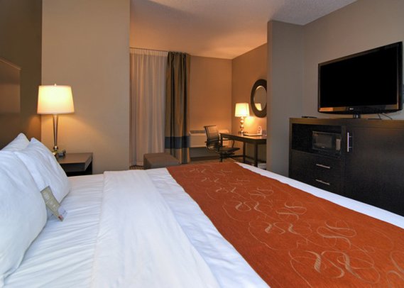 Comfort Suites - Hayward, WI