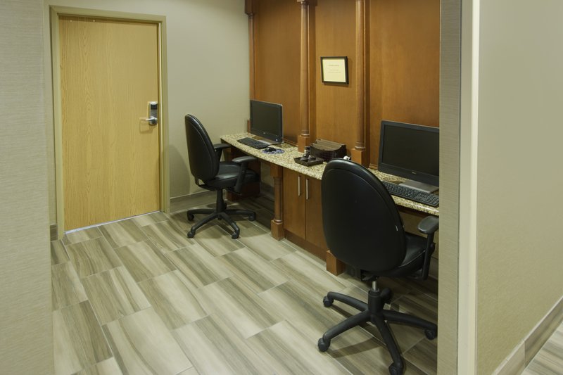 Holiday Inn Express EAST PEORIA - East Peoria, IL