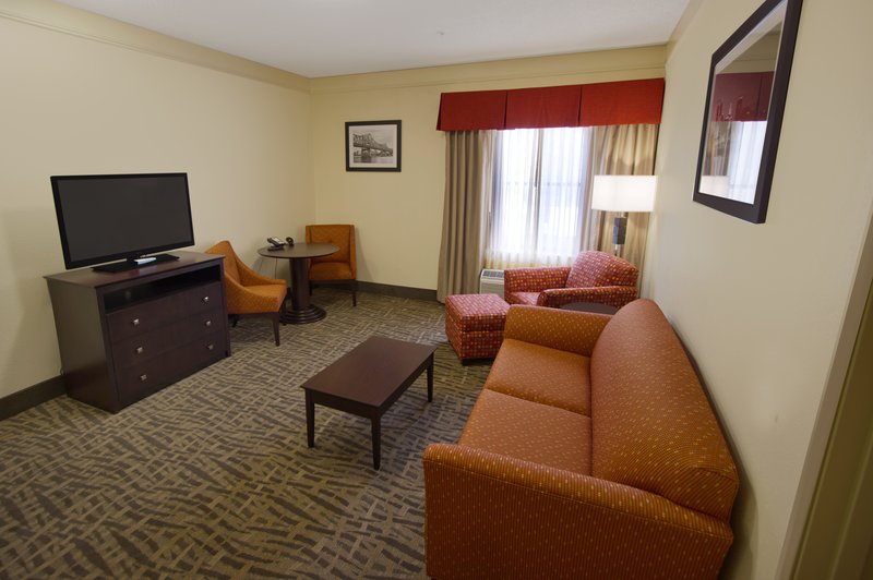 Holiday Inn Express EAST PEORIA - East Peoria, IL