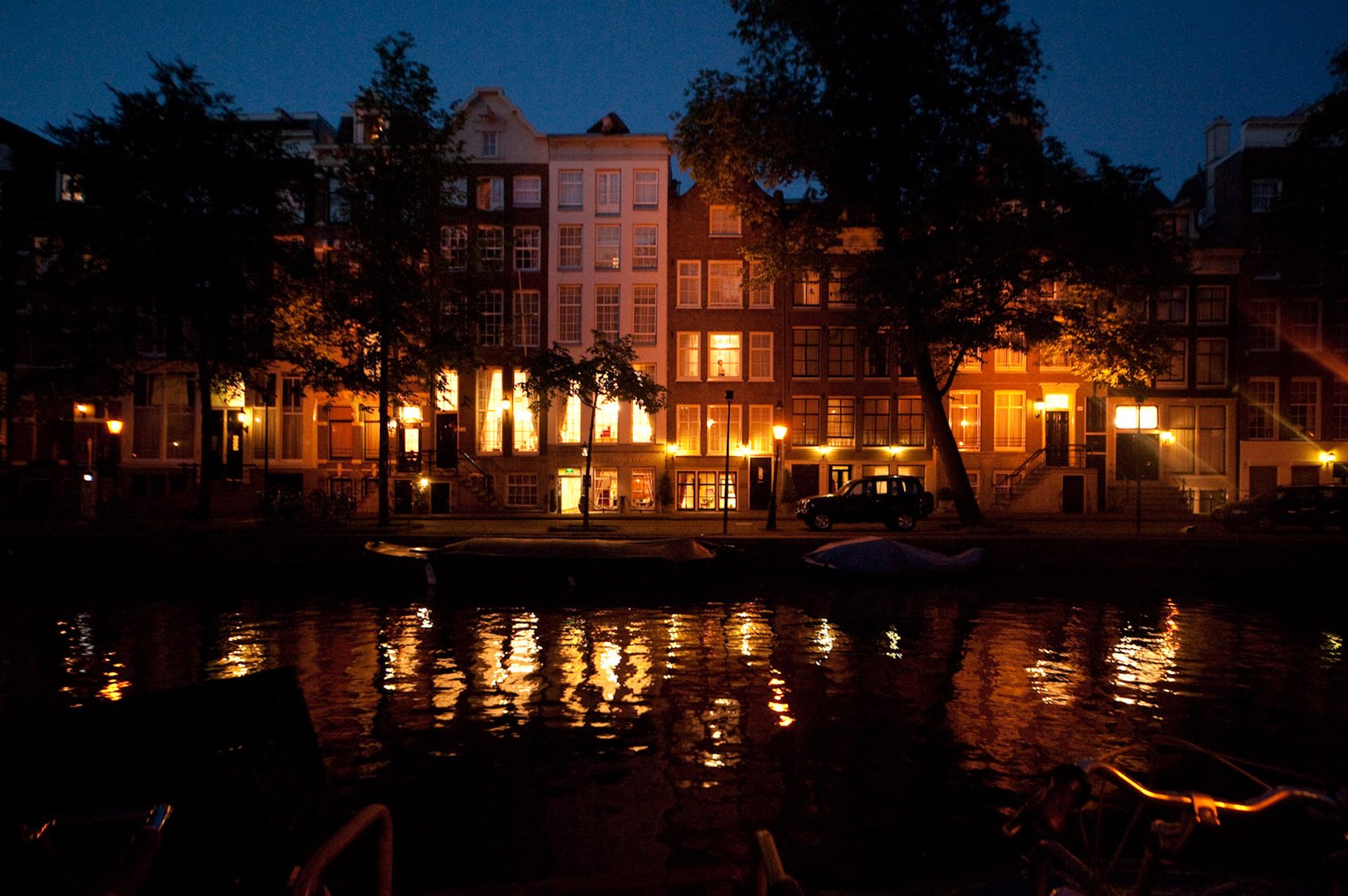 Ambassade Hotel